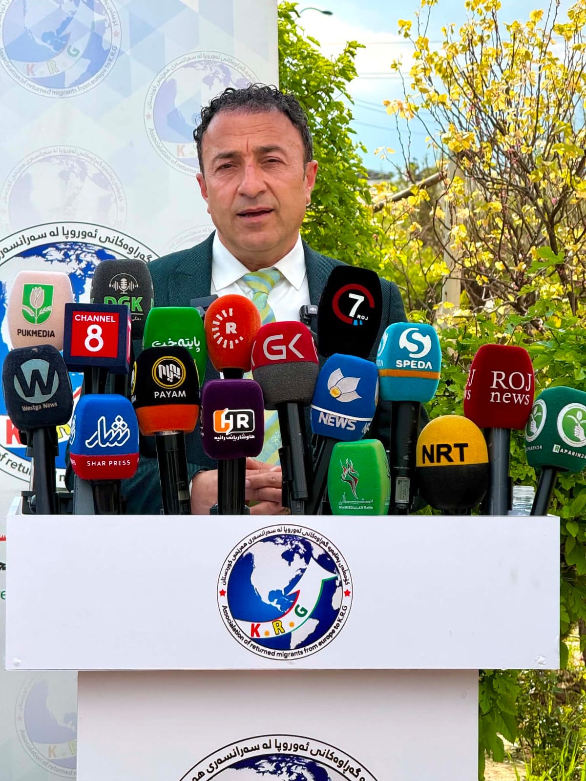 Press podium address