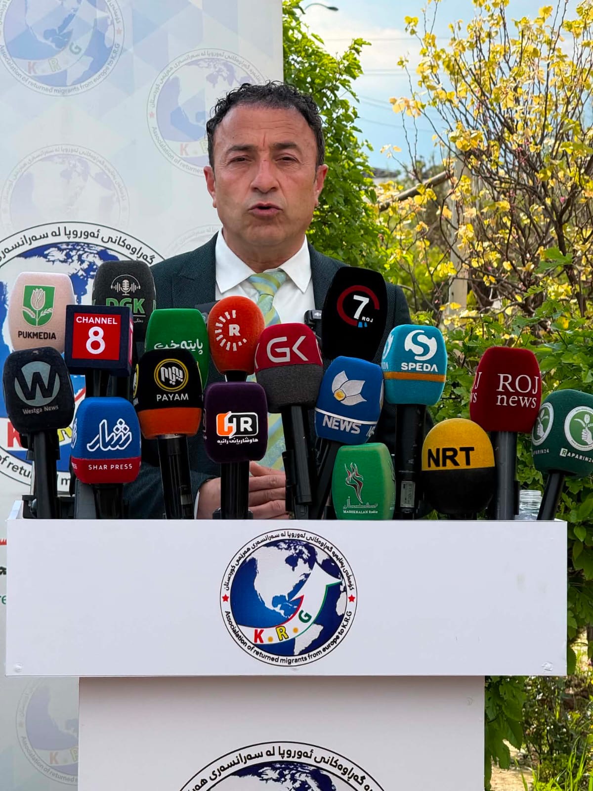 President addresses the press, 2025